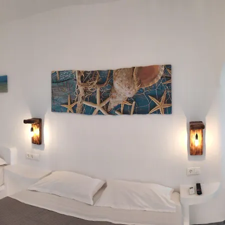 Grey Naxos