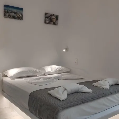 Grey Naxos Vendégház 4*